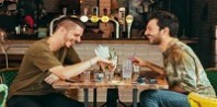 פלייבק וקליפ קריוקי של למה זה מגיע לי - גיל ויין מארח את דודי בר דוד פלייבק וקליפ קריוקי של למה זה מגיע לי - גיל ויין מארח את דודי בר דוד
